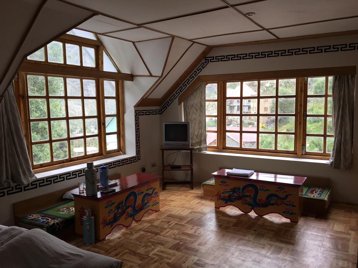 Gemoor Khar- Manor House Bed & Breakfast Jispa ภายนอก รูปภาพ