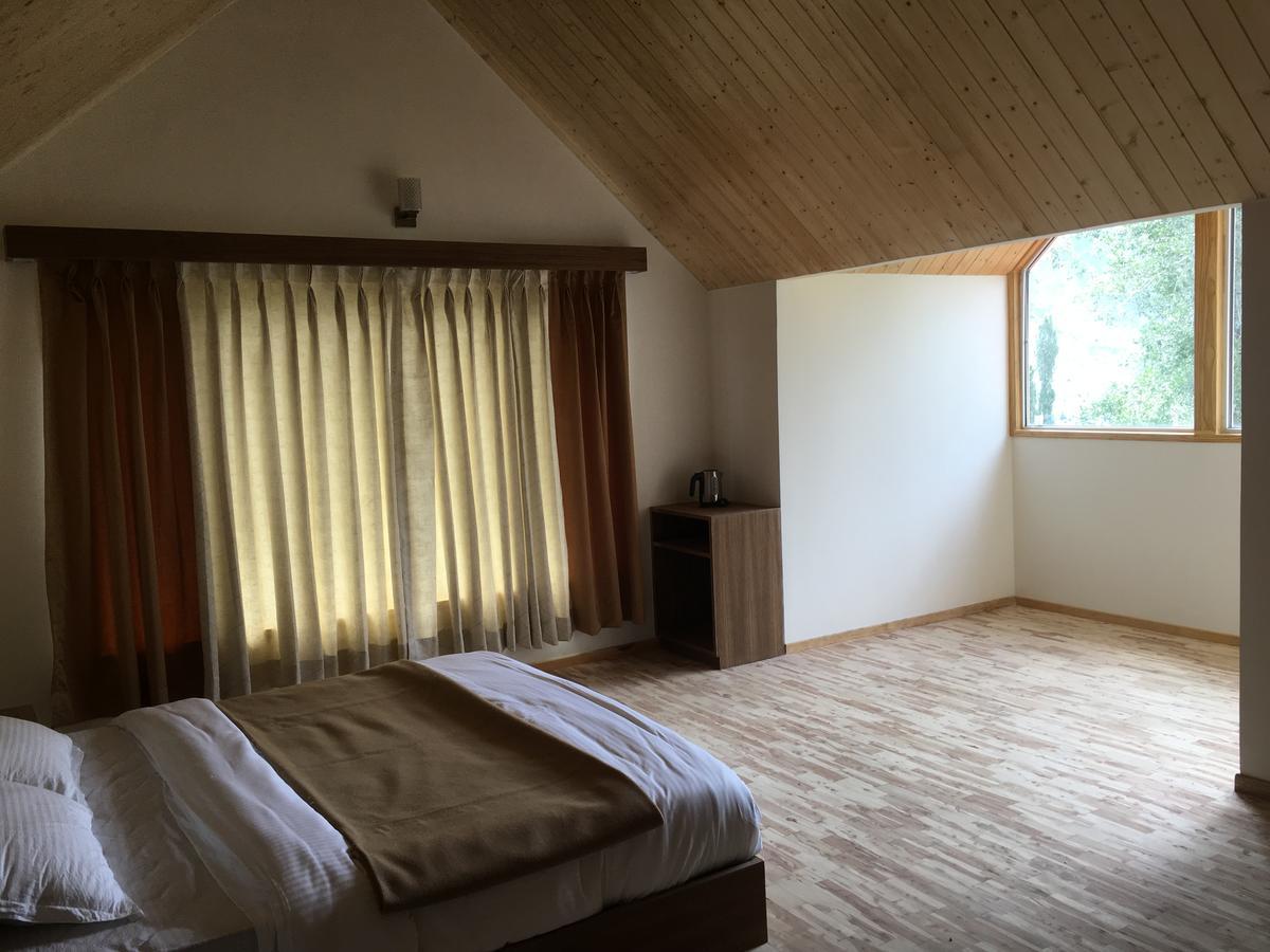 Gemoor Khar- Manor House Bed & Breakfast Jispa ภายนอก รูปภาพ